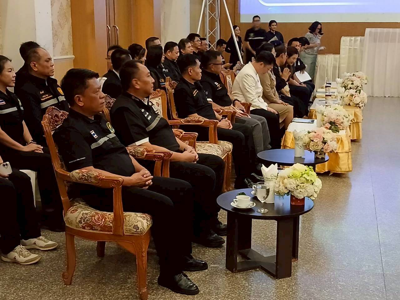 title - ส.ป.ก. ร่วมติดตามรัฐมนตรีช่วยว่าการกระทรวงเกษตรและสหกรณ์ (นางสาวปิยะรัฐชย์ ติยะไพรัช) และคณะ ลงพื้นที่ตรวจราชการในพื้นที่จังหวัดร้อยเอ็ด